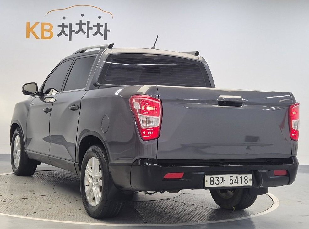 KG모빌리티(쌍용)  렉스턴 4WD 디젤 2.2 사진 2