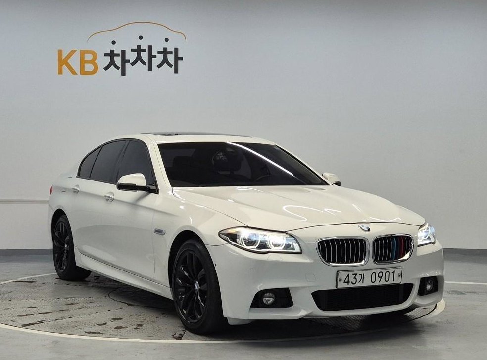 BMW 5시리즈 520d M 에어로다이나믹 사진 4