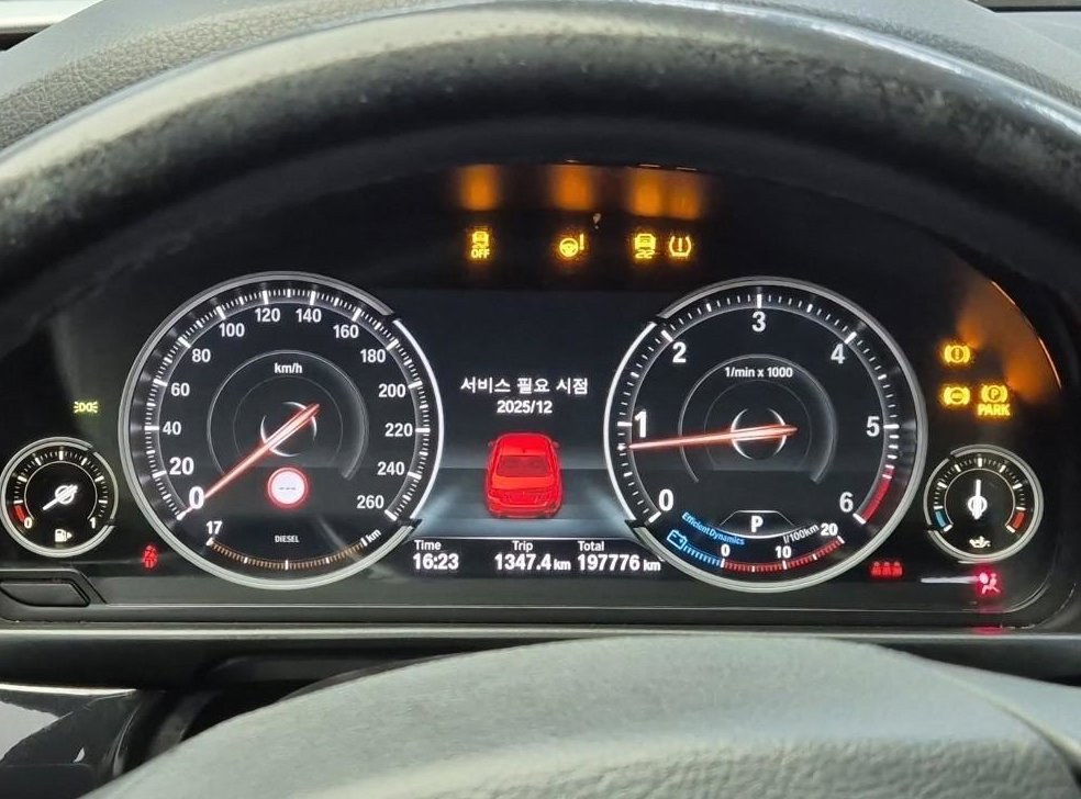 BMW 5시리즈 520d M 에어로다이나믹 사진 6
