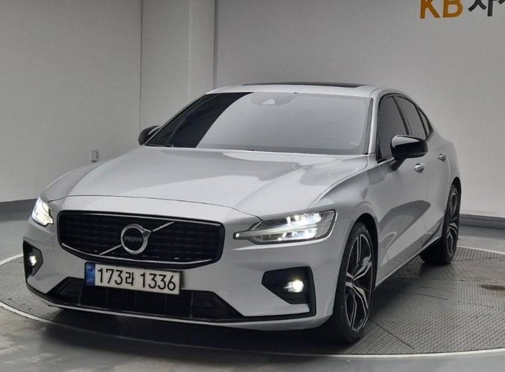 볼보 S60 B5 R-디자인
