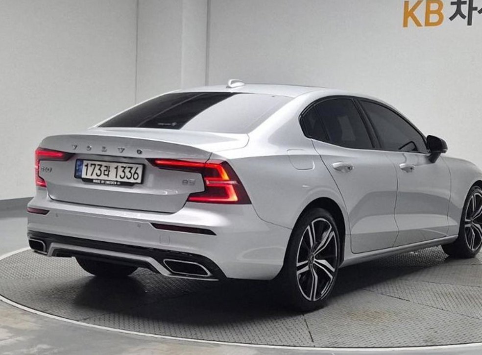 볼보 S60 B5 R-디자인 사진 4