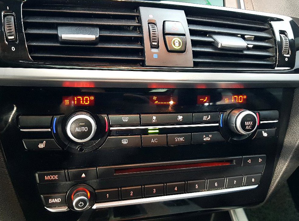BMW X3 xDrive 20d M 에어로다이나믹 사진 11
