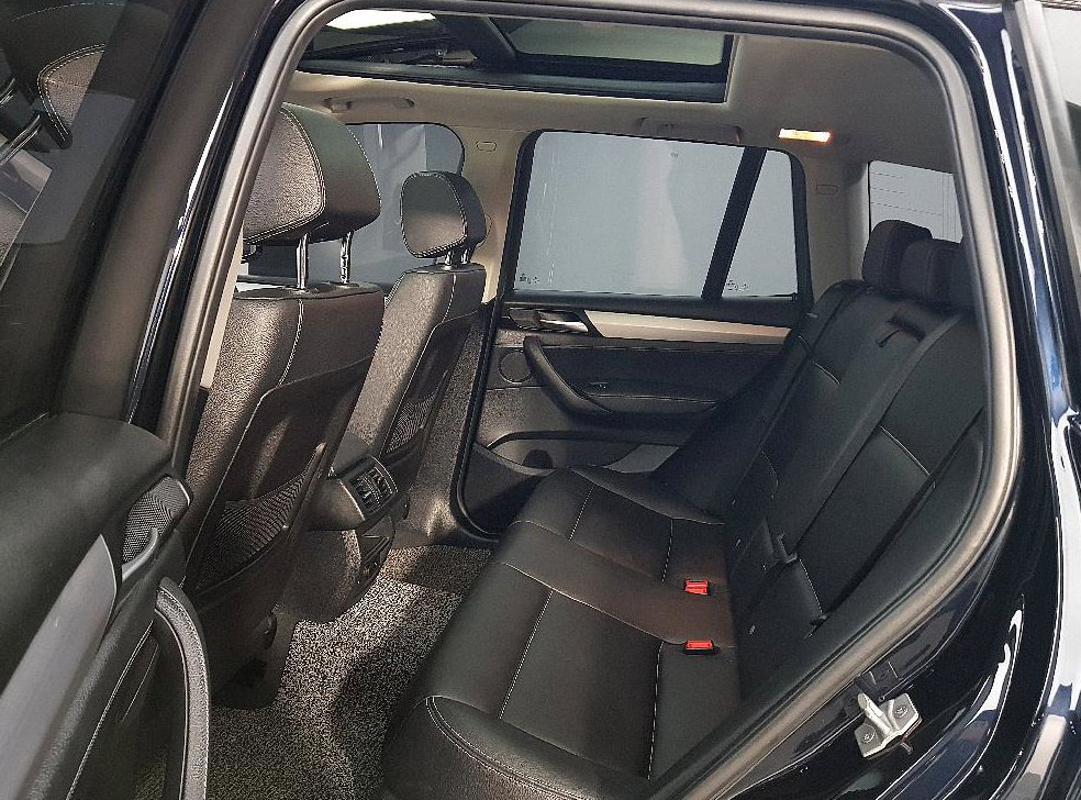 BMW X3 xDrive 20d M 에어로다이나믹 사진 9