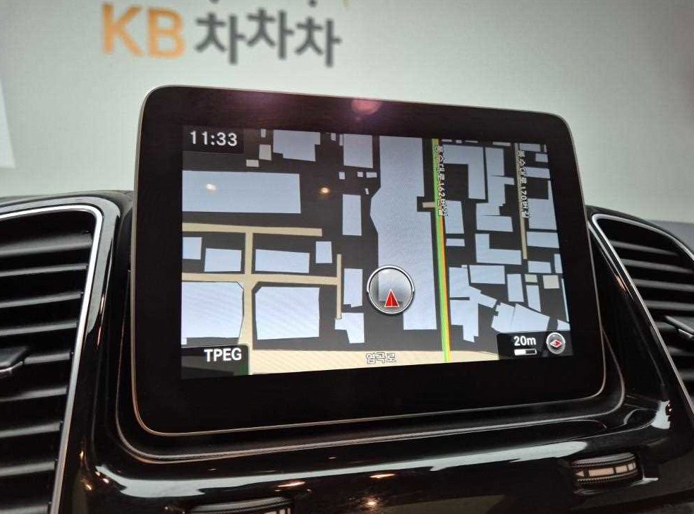 벤츠 GLE 클래스 GLE 350 d 4MATIC 쿠페 사진 14