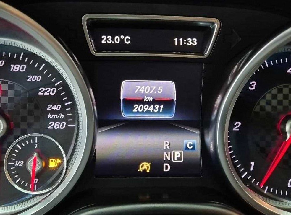 벤츠 GLE 클래스 GLE 350 d 4MATIC 쿠페 사진 6