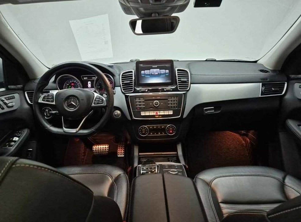 벤츠 GLE 클래스 GLE 350 d 4MATIC 쿠페 사진 7