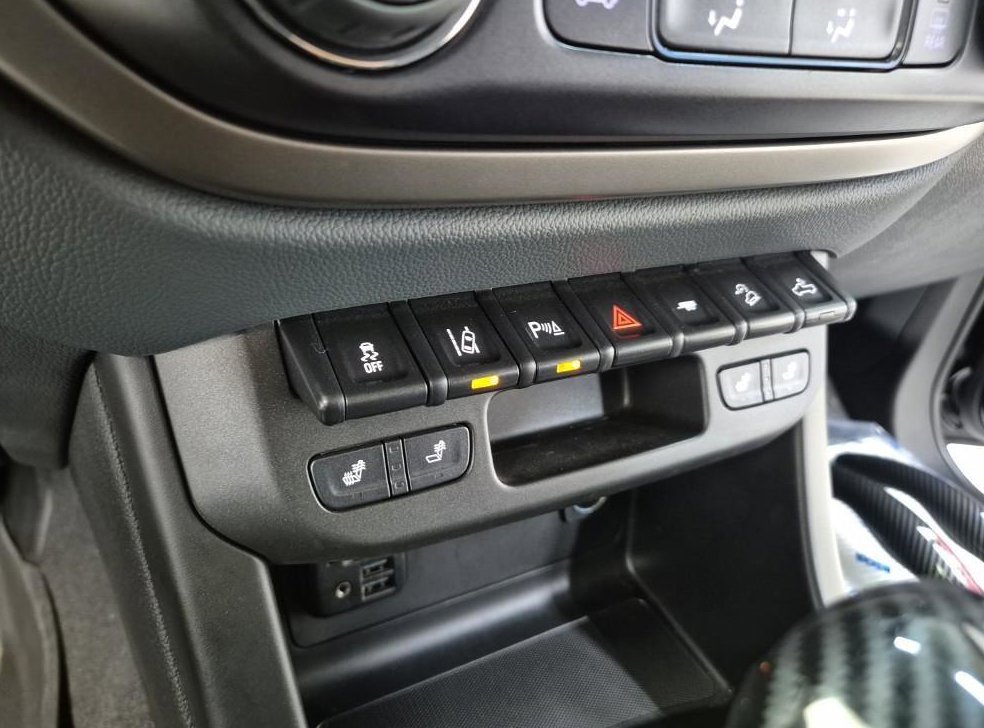 쉐보레 콜로라도 3.6 Z71-X 미드나잇 4WD 사진 11