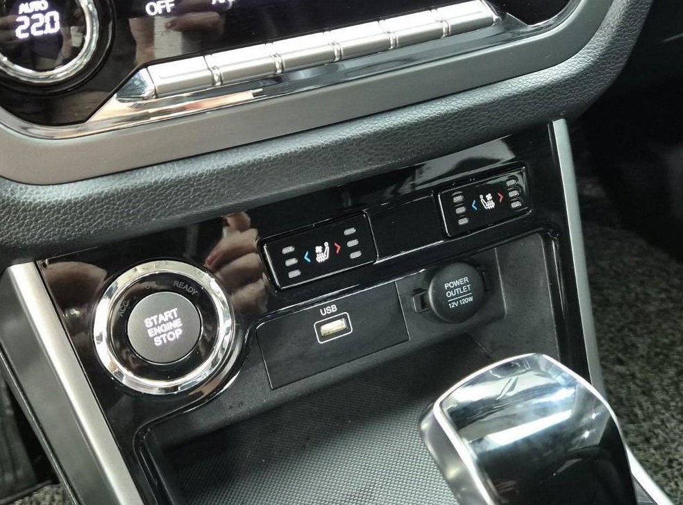 KG모빌리티(쌍용)  코란도 2WD 디젤 1.6 C5 플러스 사진 17