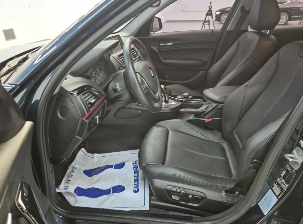 BMW 1시리즈 118d 스포츠 사진 11