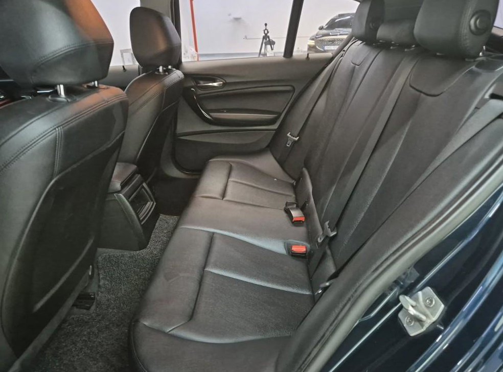 BMW 1시리즈 118d 스포츠 사진 12