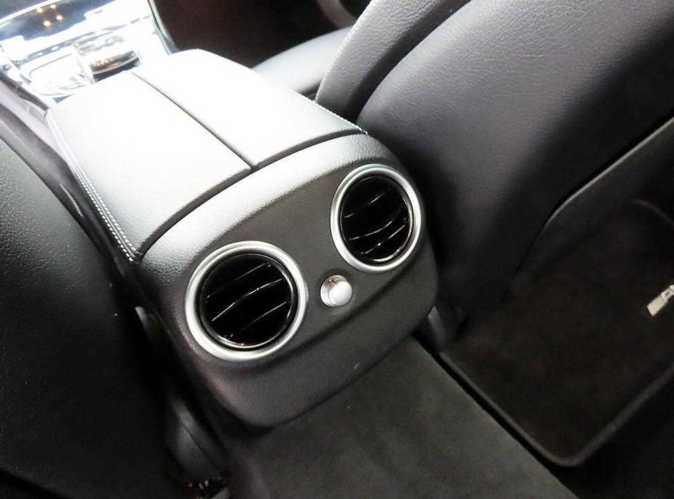 벤츠 C 클래스 C220 d 4MATIC 아방가르드 사진 16