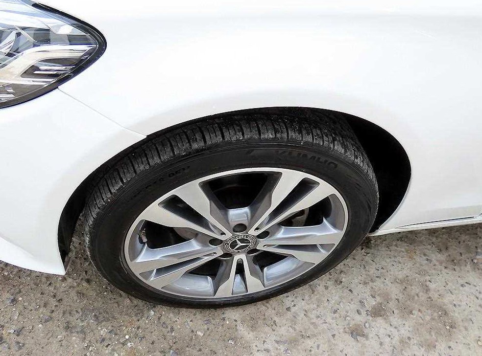 벤츠 C 클래스 C220 d 4MATIC 아방가르드 사진 20