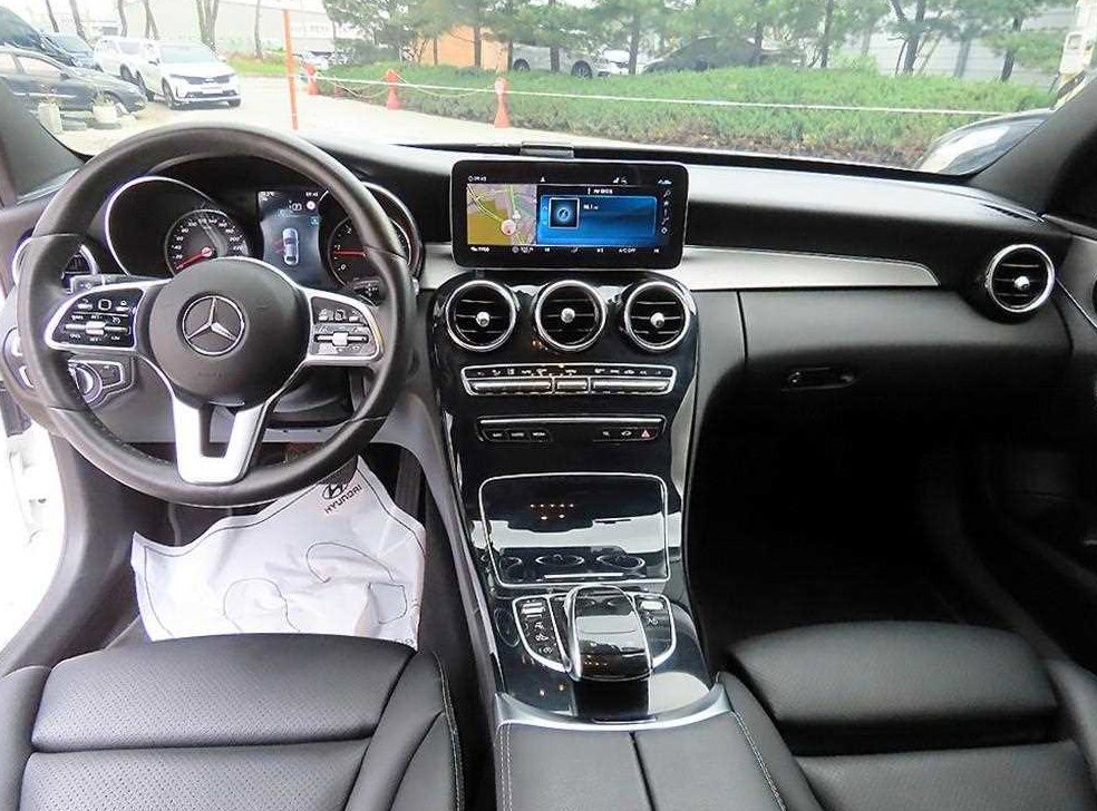 벤츠 C 클래스 C220 d 4MATIC 아방가르드 사진 7