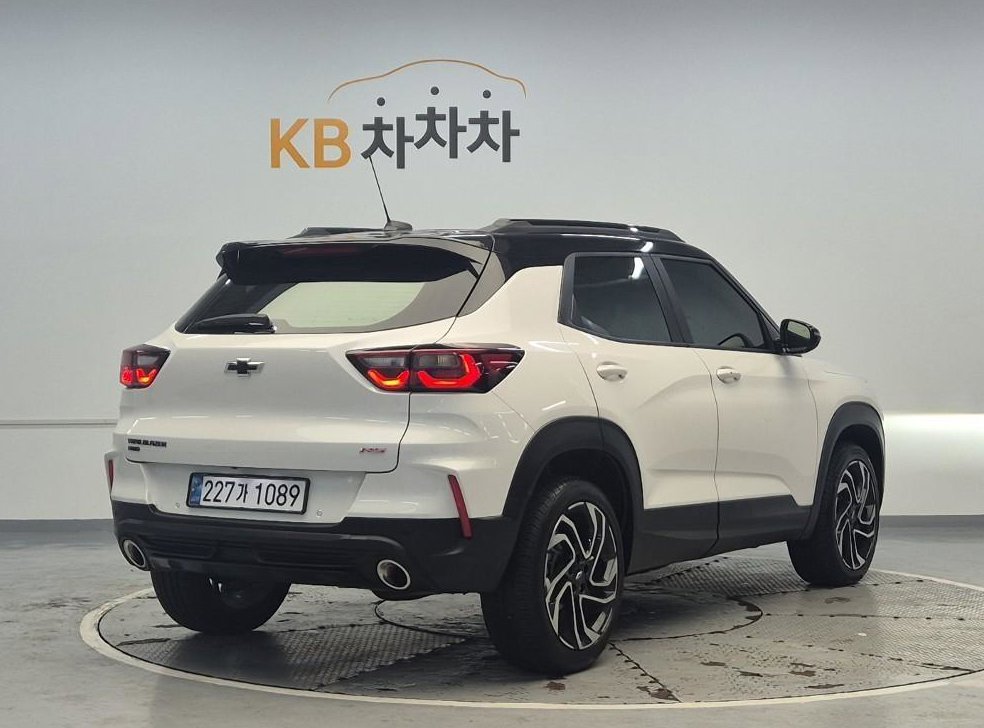 쉐보레 트레일블레이저 가솔린 1.35 터보 4WD 사진 3