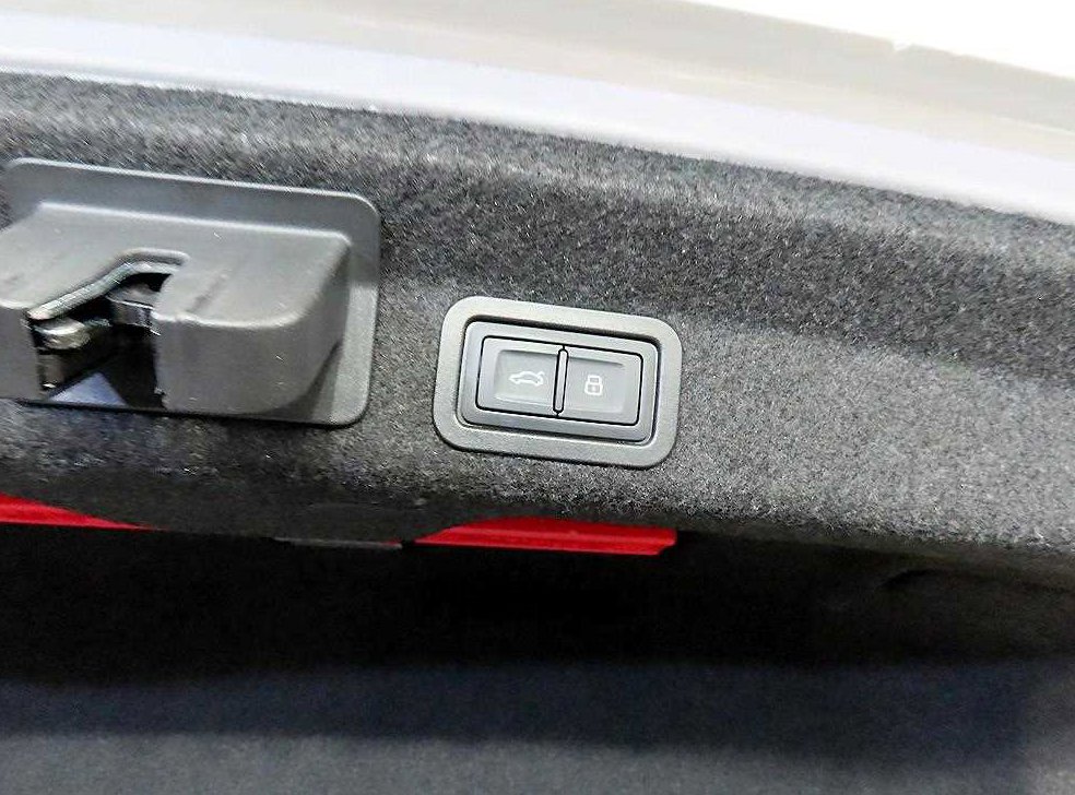 아우디 A6 45 TFSI 사진 17