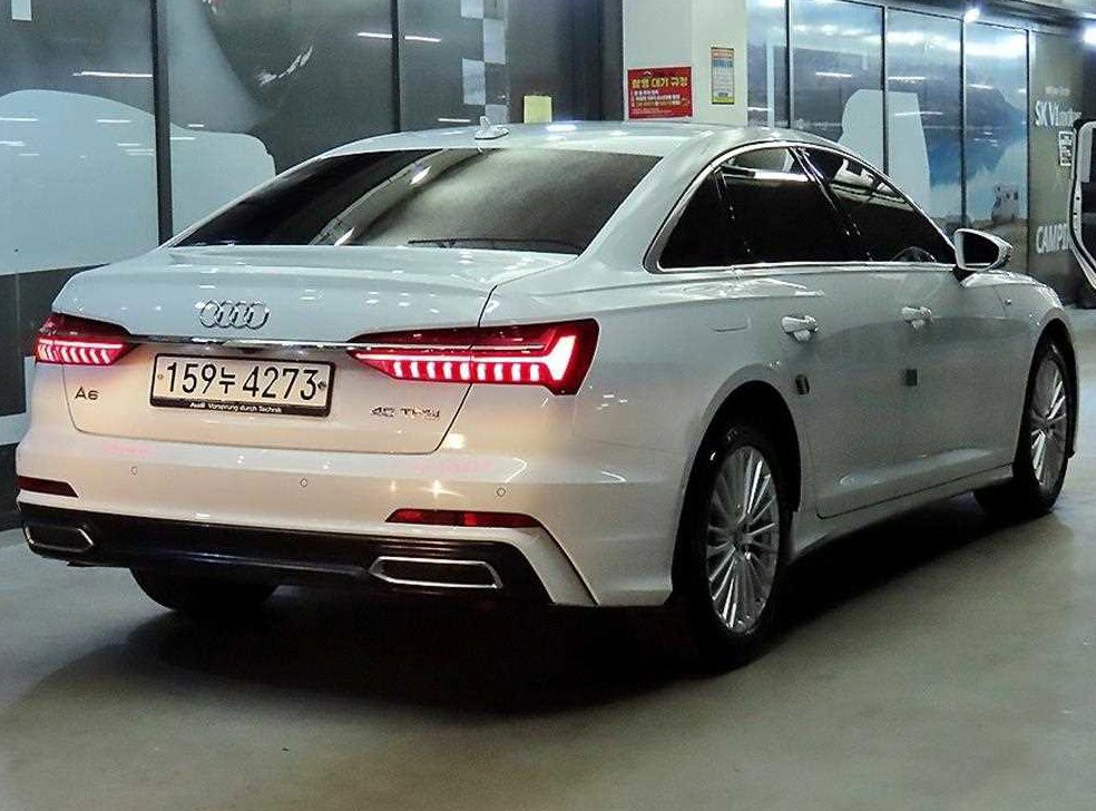 아우디 A6 45 TFSI 사진 4