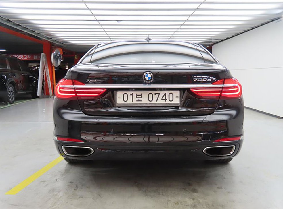 BMW 7시리즈 730d xDrive 사진 3