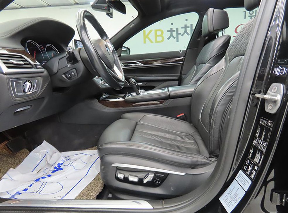 BMW 7시리즈 730d xDrive 사진 5