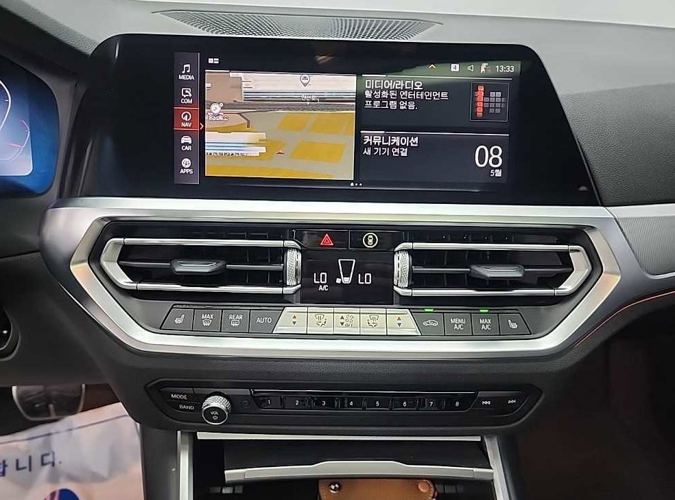 BMW 3시리즈 320d 투어링 M 스포츠 사진 10