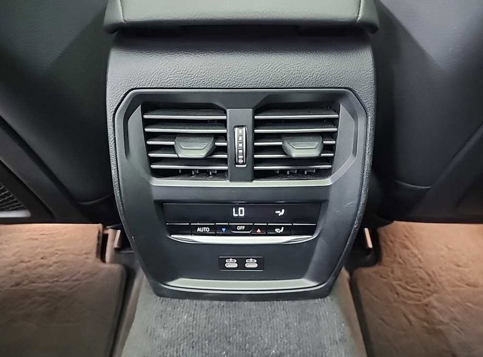 BMW 3시리즈 320d 투어링 M 스포츠 사진 13