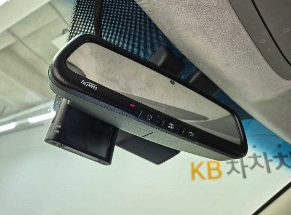 KG모빌리티(쌍용)  티볼리 2WD 가솔린 1.6 RX 사진 16