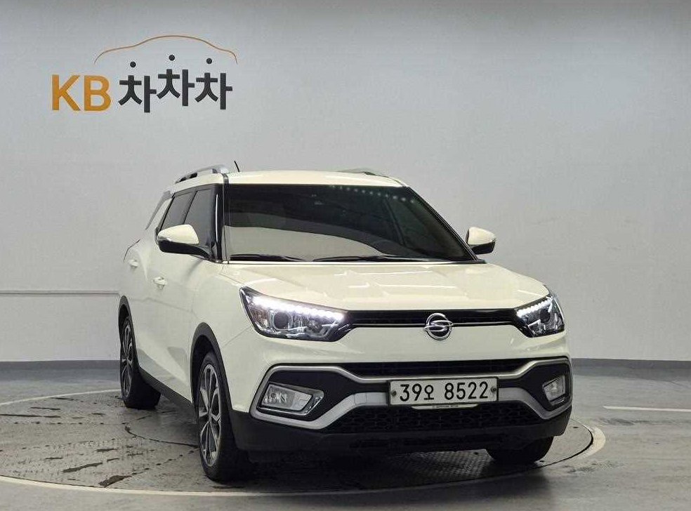 KG모빌리티(쌍용)  티볼리 2WD 가솔린 1.6 RX 사진 4