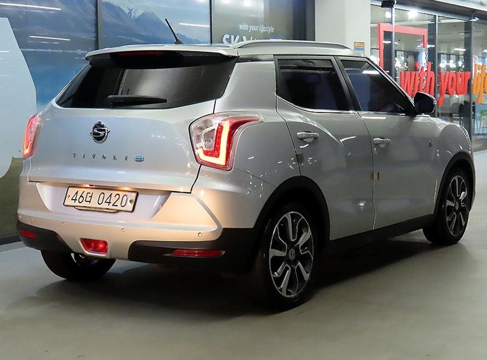 KG모빌리티(쌍용)  티볼리 디젤 4WD 1.6 VX 사진 4
