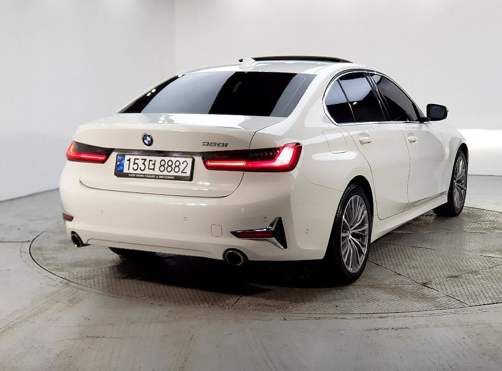 BMW 3시리즈 320i 럭셔리 사진 4