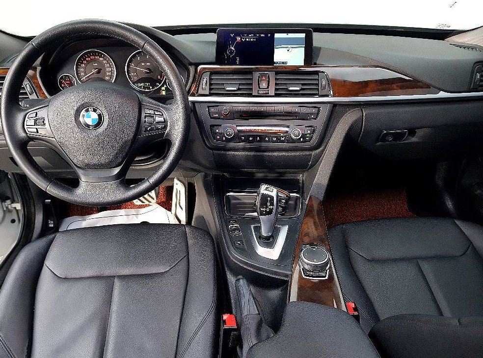 BMW 그란투리스모 GT 320D xDrive 사진 5