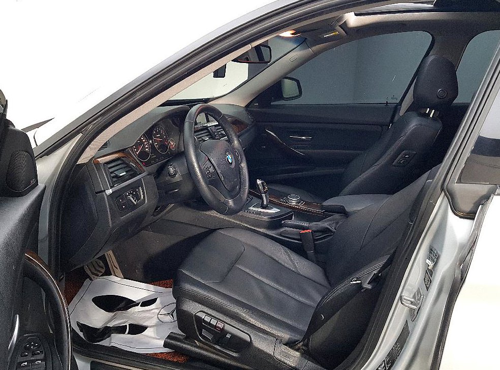 BMW 그란투리스모 GT 320D xDrive 사진 8