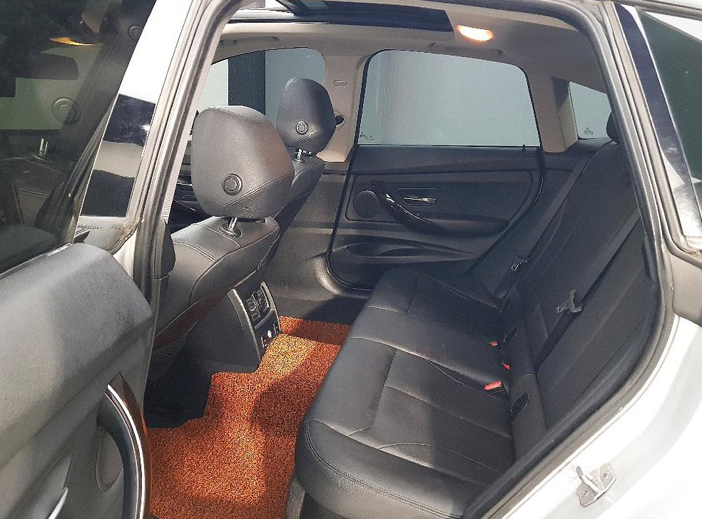BMW 그란투리스모 GT 320D xDrive 사진 9