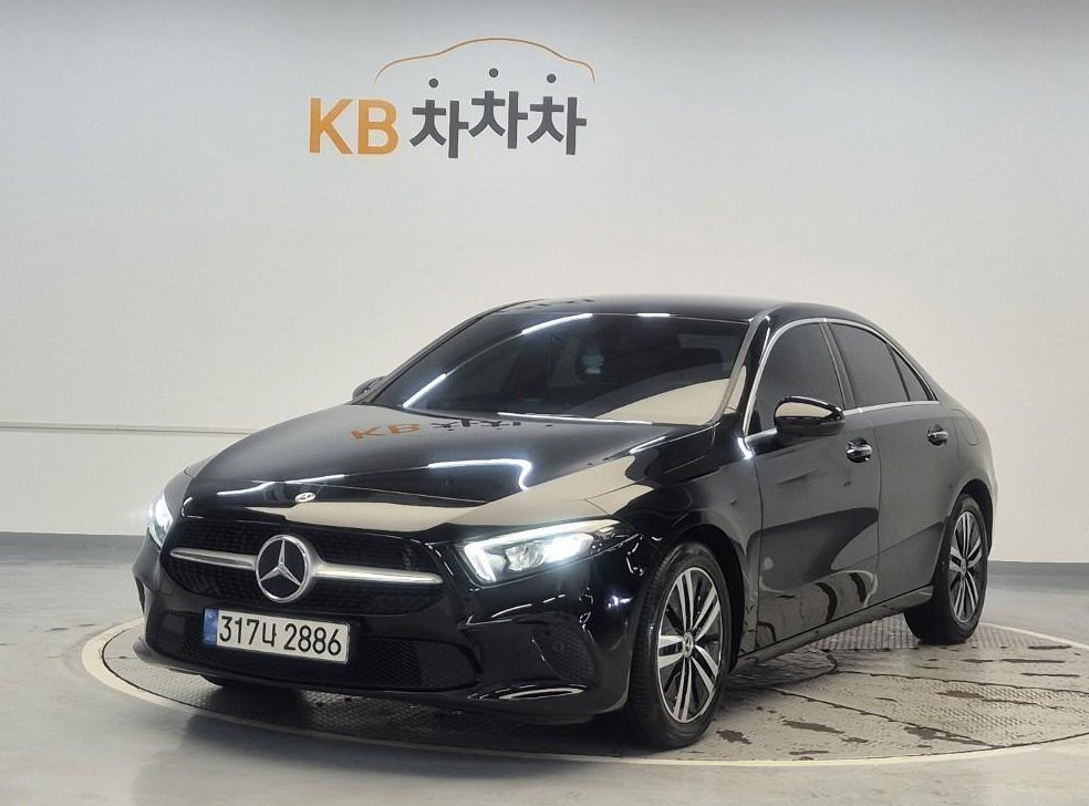 벤츠 A 클래스 A220 세단