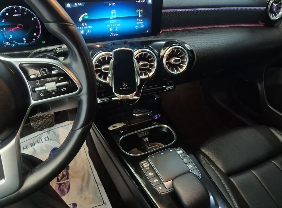 벤츠 A 클래스 A220 세단 사진 10
