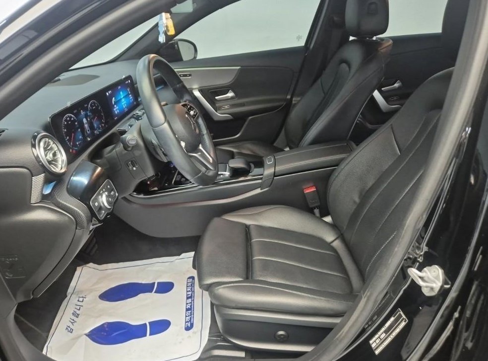 벤츠 A 클래스 A220 세단 사진 11