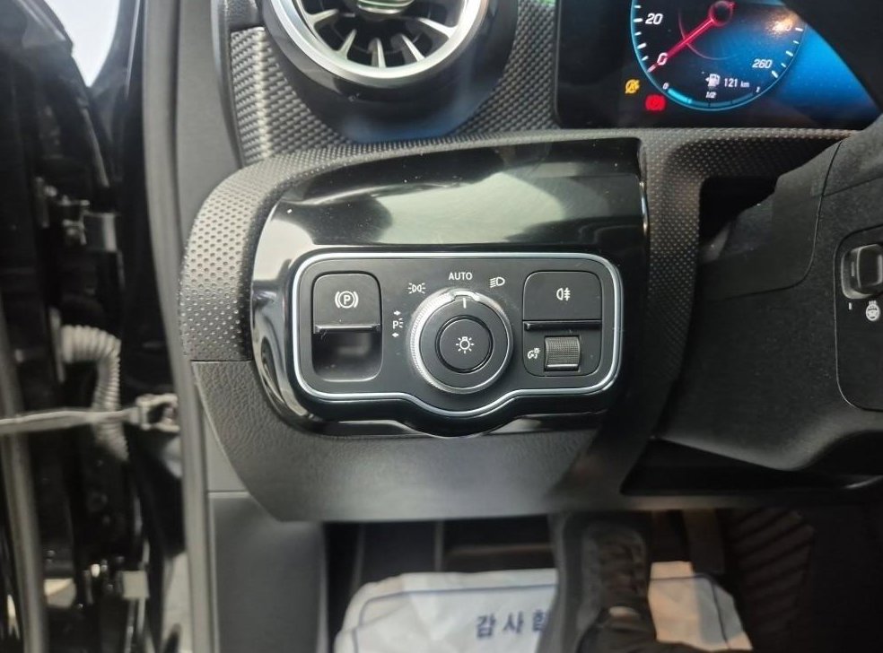 벤츠 A 클래스 A220 세단 사진 15