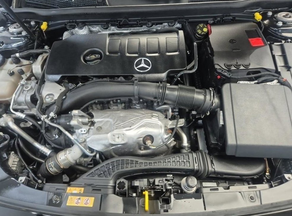 벤츠 A 클래스 A220 세단 사진 5