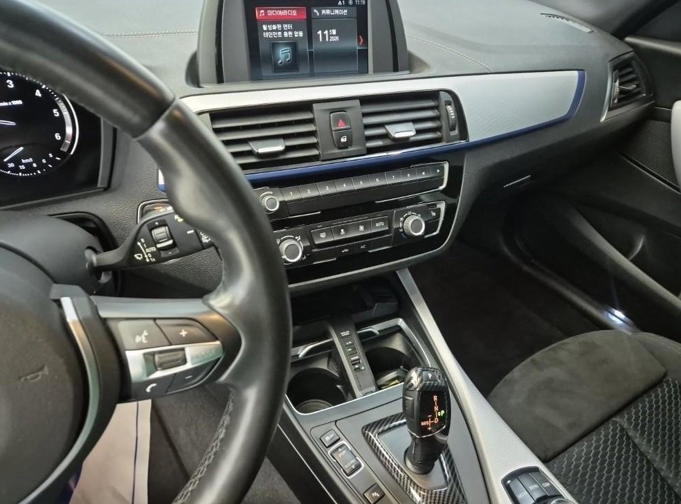 BMW 1시리즈 118d M 스포츠 섀도우 에디션 사진 7