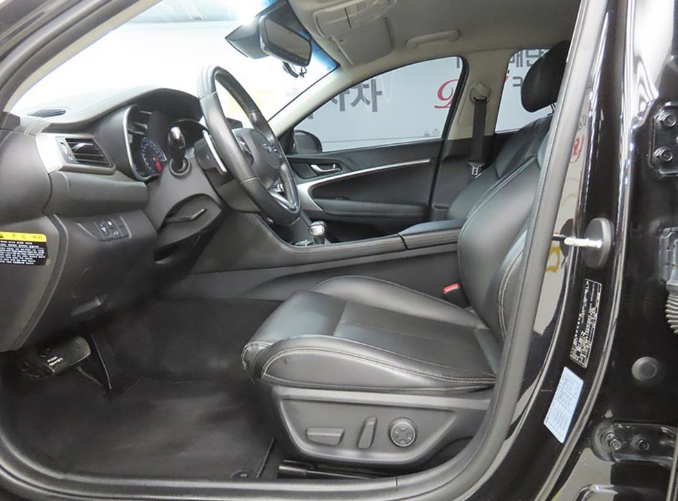 제네시스 G70 2.0T 사진 5