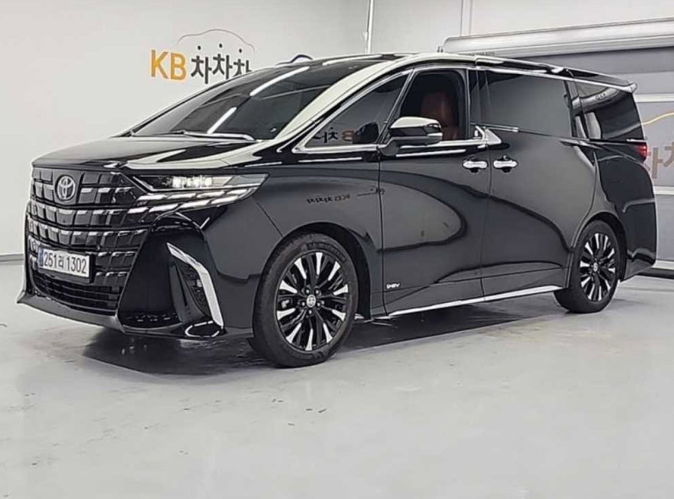 토요타 알파드 2.5 HEV AWD