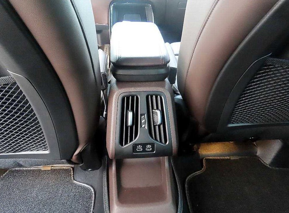BMW X1 M35i xDrive 사진 15
