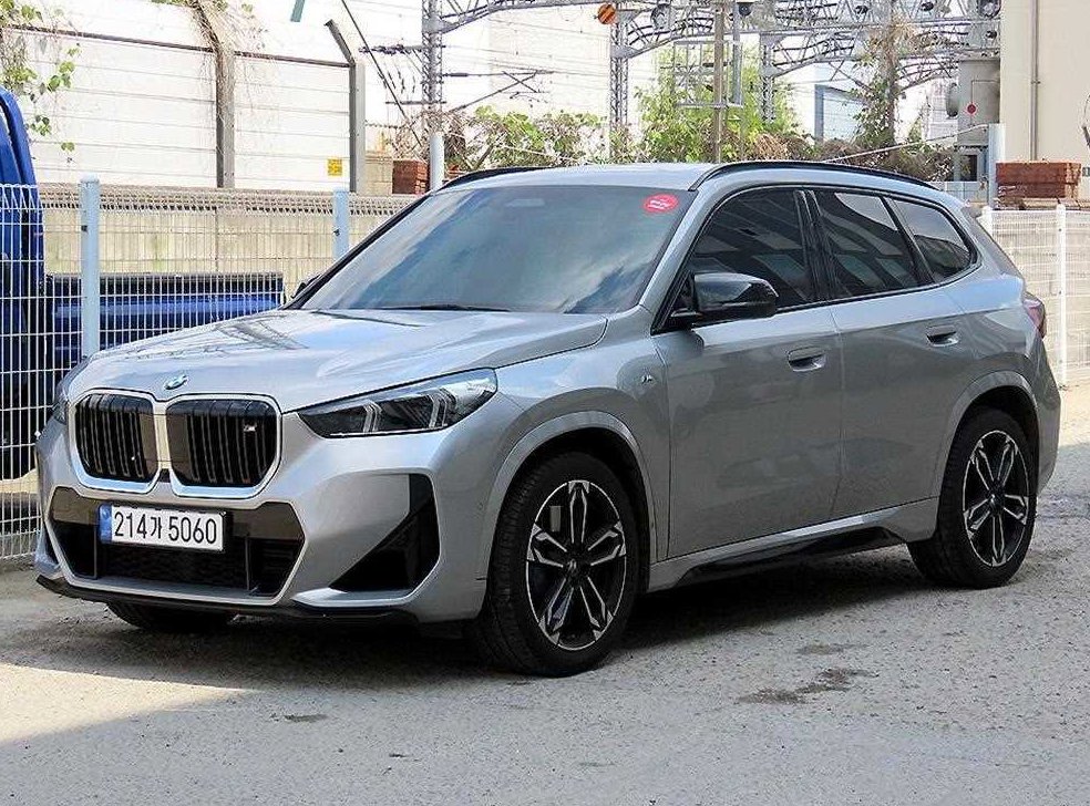 BMW X1 M35i xDrive 사진 2