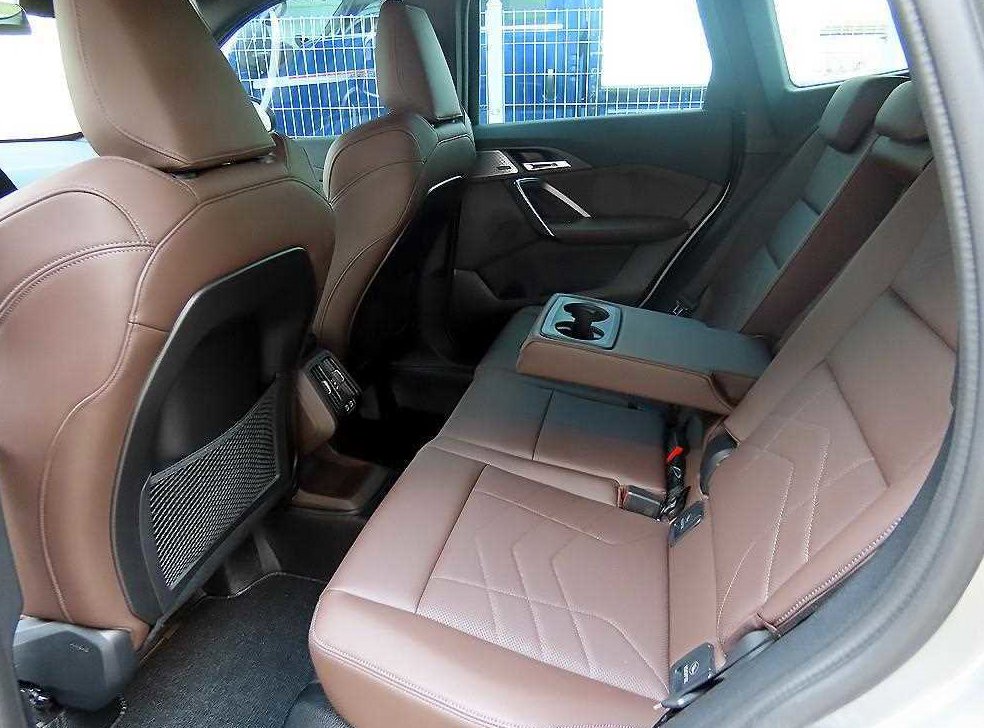 BMW X1 M35i xDrive 사진 6