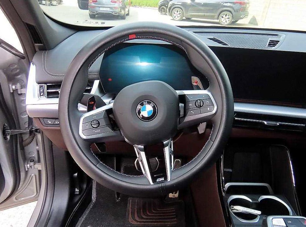 BMW X1 M35i xDrive 사진 8