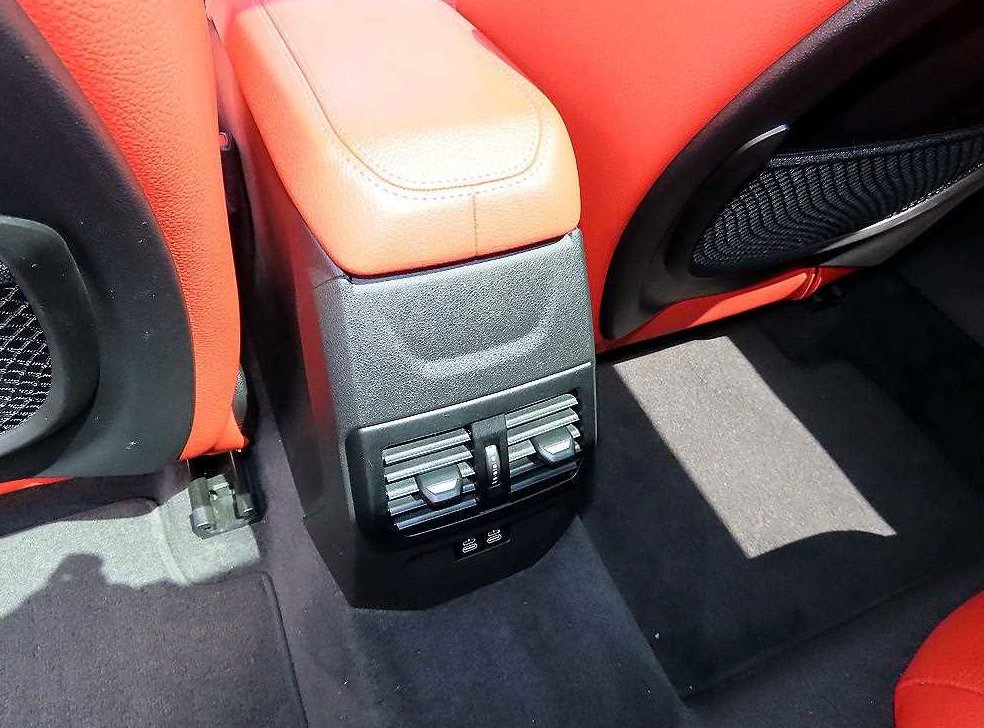 BMW 1시리즈 120i M 스포츠 사진 15