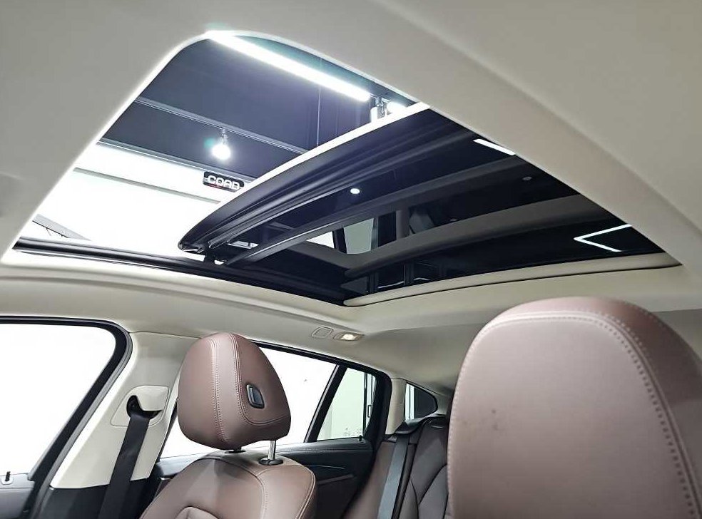 BMW X4 xDrive 20i xLine 사진 14