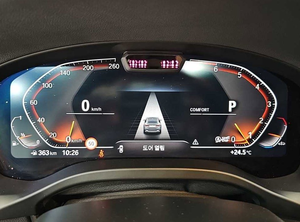 BMW X4 xDrive 20i xLine 사진 6