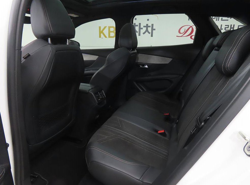 푸조 3008 1.5 BlueHDi GT 사진 6