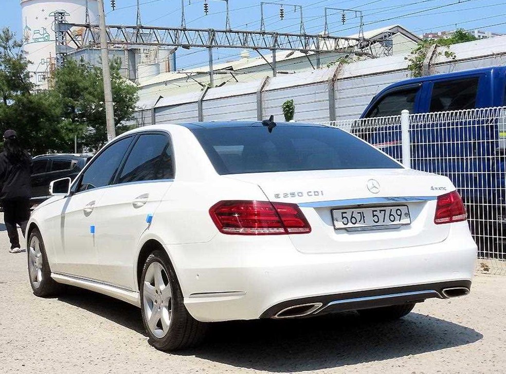 벤츠 E 클래스 E250 CDI 4MATIC 사진 3