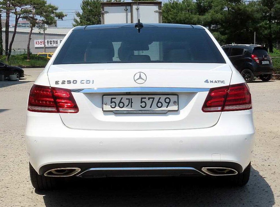 벤츠 E 클래스 E250 CDI 4MATIC 사진 4