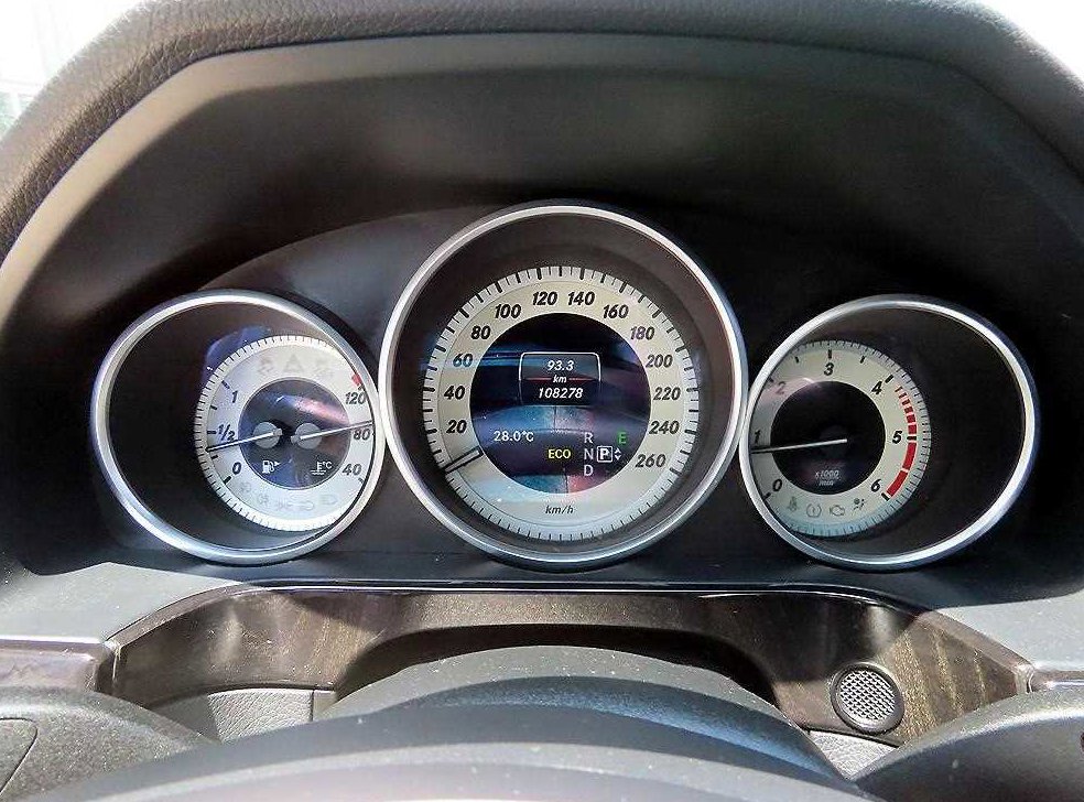 벤츠 E 클래스 E250 CDI 4MATIC 사진 9